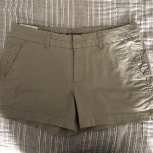 Gap The City 3 Inch Short